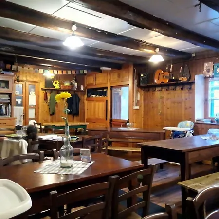 Otel Rifugio Geat Val Gravio